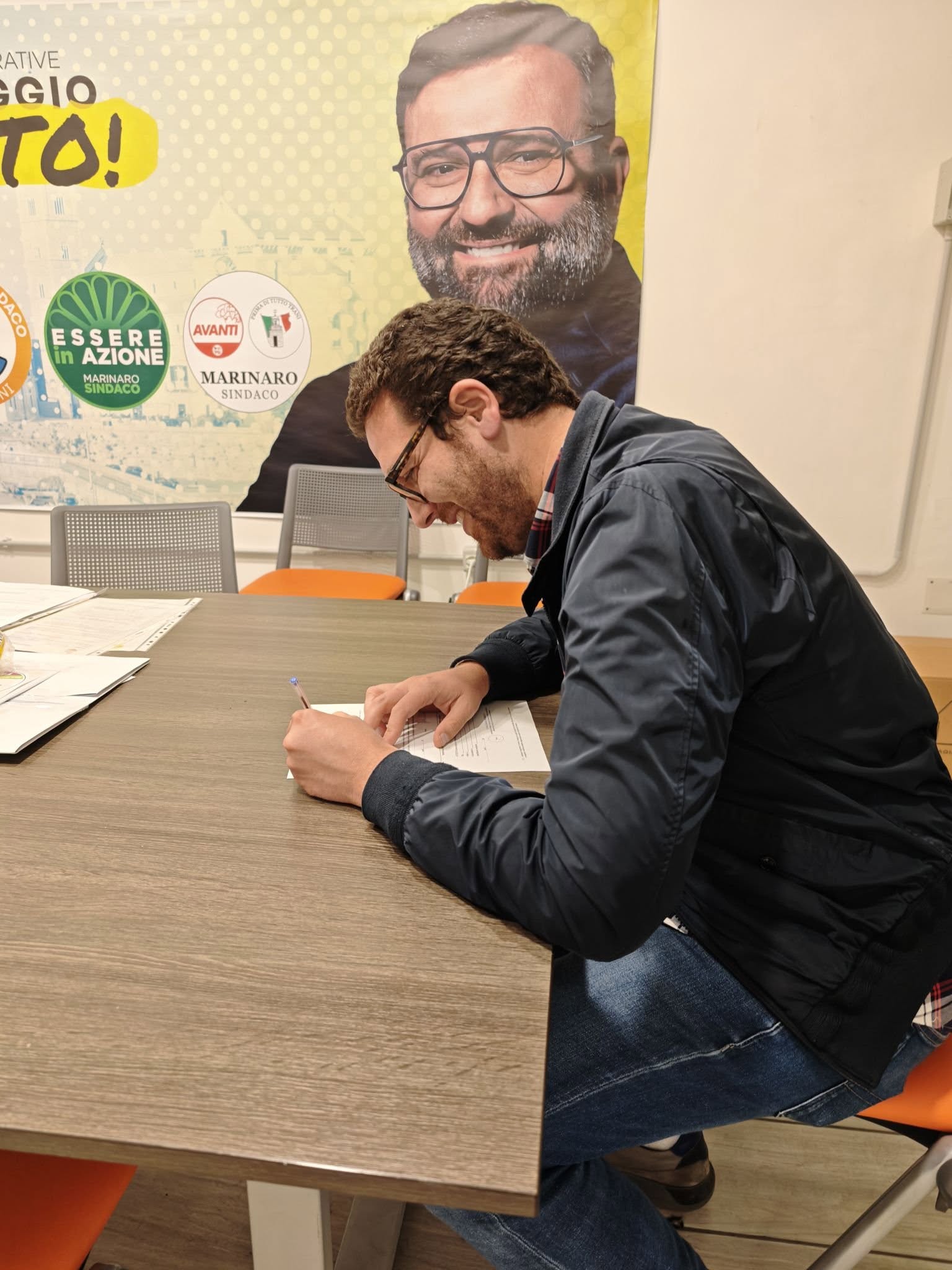 Antonio Loconte firma il programma